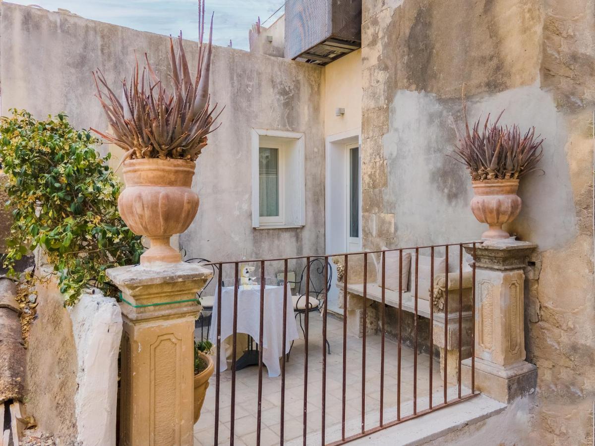 Casa Modica - Luxury Rooms Noto Exterior foto